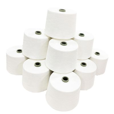 Fils mélangés de polyester 69% de fibres moyennes recyclées 23% de viscose 8% de sponges de noyau cationic 30 40D