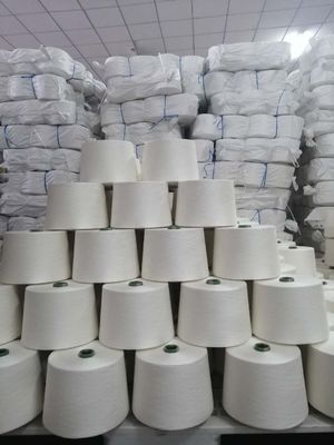 PV 70/30 30 40D s fils en spandex à base de sponge torsadés et recouverts pour une grande uniformité 9.67