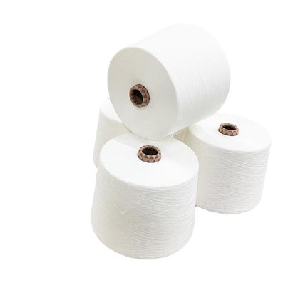 Coton peigné NE32/1 Siro Fils compacts pour le tissage et le tricot Excellente teinture