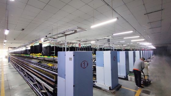 100% de polyester NE32/1 à l' anneau, fils de spatule pour tissage / tricotage, chanvre gris, doux et lisse
